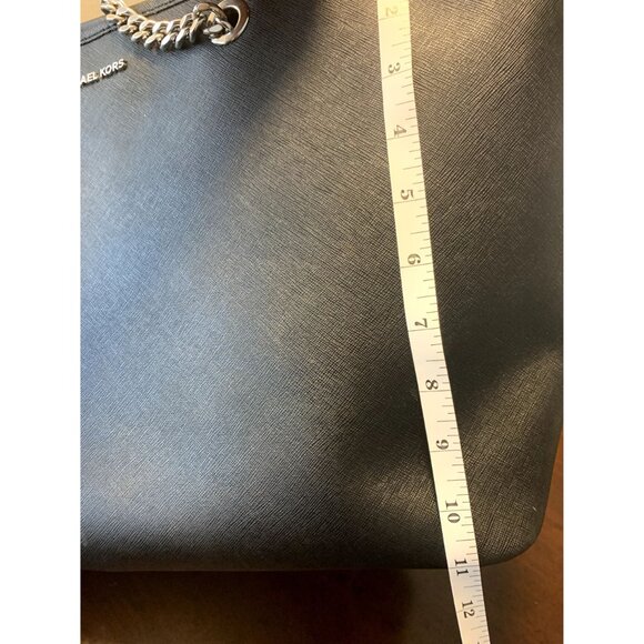 Michael Kors Large Bag Travel Tote - Picture 6 of 8